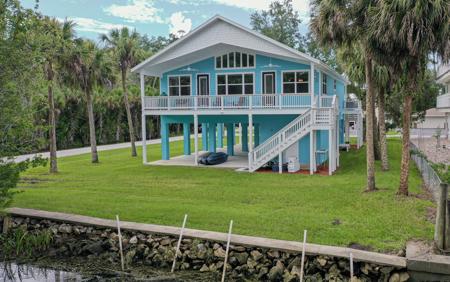 Waterfront Home in Crystal River, Fl - image 1