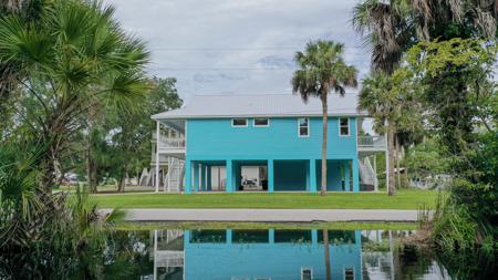 Waterfront Home in Crystal River, Fl - image 4