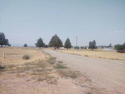 Lot 15 Lake Unit 4 - image 3