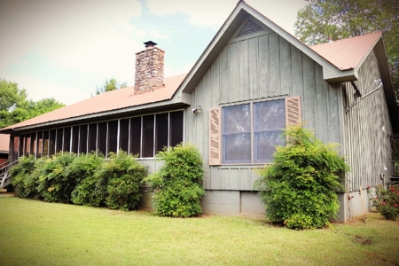 White River Front Home in the Ozark Mountains - image 8