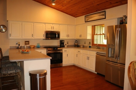 White River Front Home in the Ozark Mountains - image 14