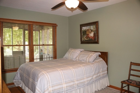 White River Front Home in the Ozark Mountains - image 21