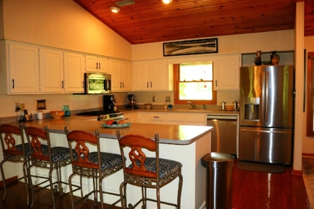 White River Front Home in the Ozark Mountains - image 13