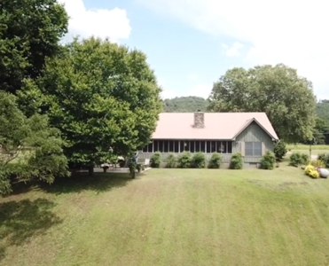 White River Front Home in the Ozark Mountains - image 45