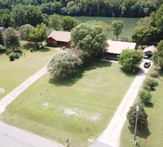 White River Front Home in the Ozark Mountains - image 38