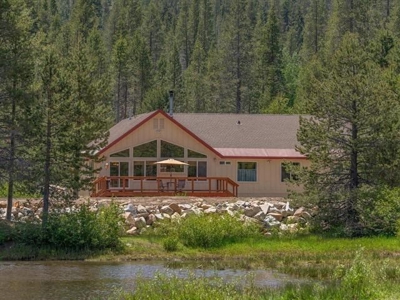 River Front Vacation Property - image 1