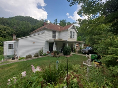 Farm House for Sale in Abingdon VA - image 1
