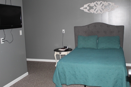 Turn-key Motel For Sale in Memphis, Mo. - image 3