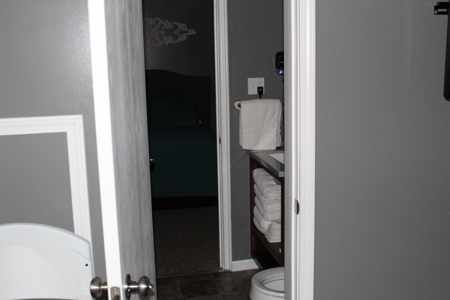 Turn-key Motel For Sale in Memphis, Mo. - image 4