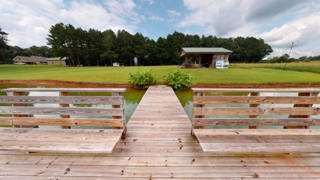Country home with 44 acre, pool, pond and shop. - image 8