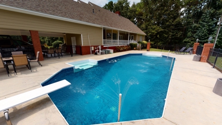 Country home with 44 acre, pool, pond and shop. - image 10