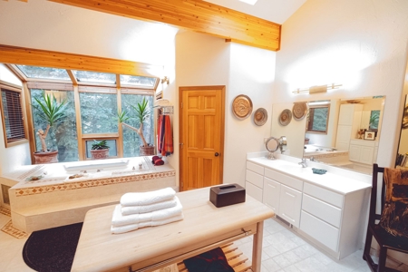 Colorado waterfront mountain luxury home - image 27