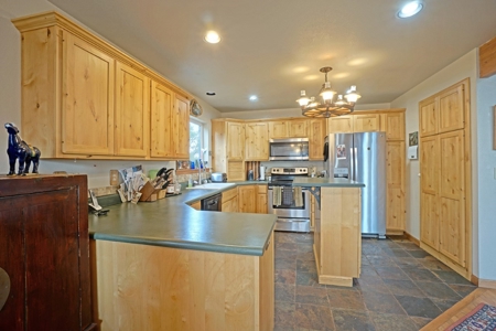 Affordable Family Home Near Ridgway, Telluride, and Ouray - image 13