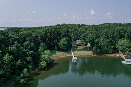 Waters View On Kerr Lake, VA - image 33
