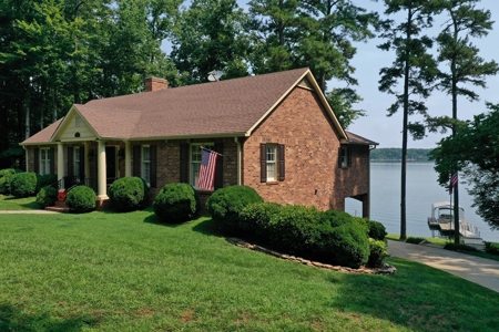 Waters View On Kerr Lake, VA - image 34