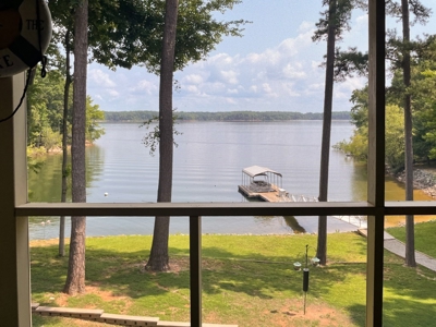 Waters View On Kerr Lake, VA - image 10