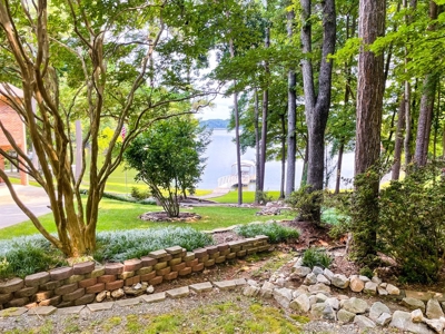 Waters View On Kerr Lake, VA - image 3