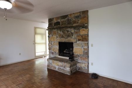 Arkansas Ozarks Country Home on Acreage For Sale - image 22