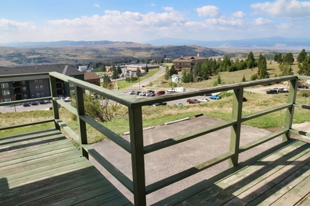 Large House in Butte, MT Mountain views - image 2