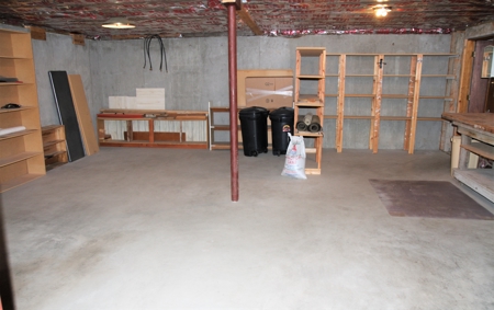 Large House in Butte, MT Mountain views - image 33