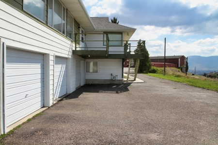 Large House in Butte, MT Mountain views - image 35