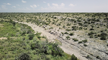 Texas Hunting Ranch with utilities near Pandale - image 16