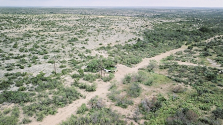 Texas Hunting Ranch with utilities near Pandale - image 15
