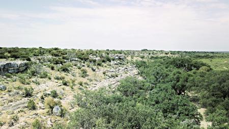 Hunting & Recreational Ranch For Sale in Val Verde County TX - image 2