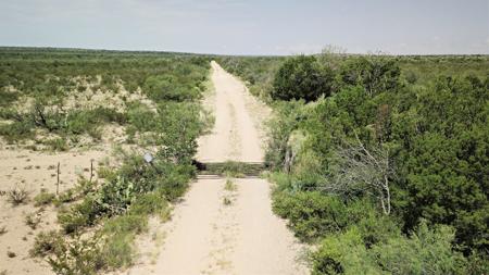 Hunting & Recreational Ranch For Sale in Val Verde County TX - image 10