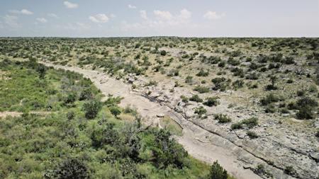 Hunting & Recreational Ranch For Sale in Val Verde County TX - image 1