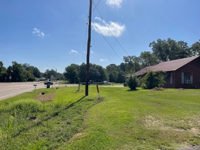 Historic Country Home  With Sunroom in Omaha, TX For Sale! - image 16
