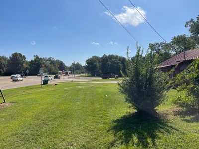 Historic Country Home  With Sunroom in Omaha, TX For Sale! - image 18