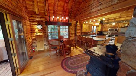 Lakefront Log Home for Sale - image 9