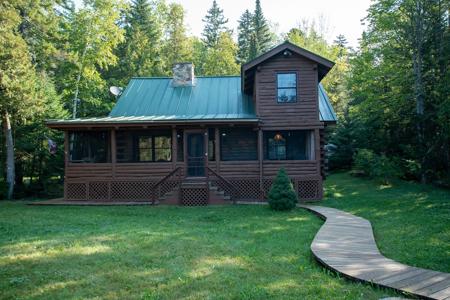 Lakefront Log Home for Sale - image 5