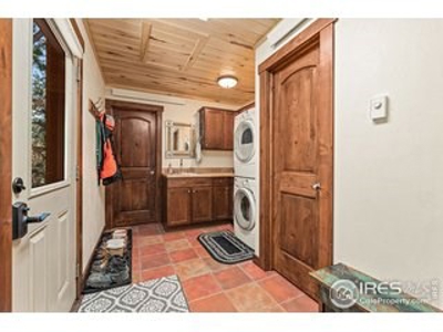 Beautiful Views From This Mountain Home - image 21