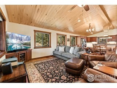 Beautiful Views From This Mountain Home - image 12