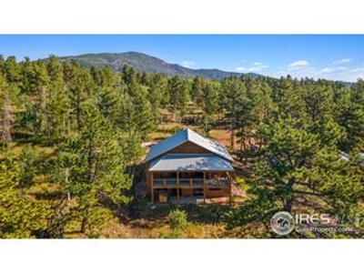 Beautiful Views From This Mountain Home - image 1