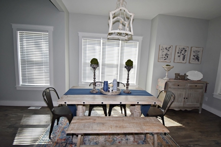 Tennessee River 4 bedroom 2 bath Home 10Ac $399,900 - image 8