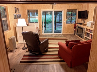 Cabin & 16 acres adjoining National Forest Wytheville, VA - image 1