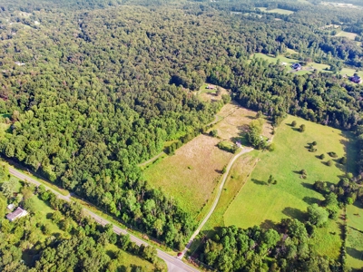 Farm Life At It's Best In Northern VA - image 2