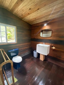 Turn-key hotel, Dolphin Bay, Bocas del Toro - image 33
