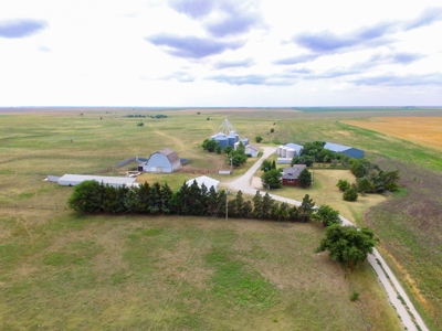Online Auction Farm, Home, Barns, Grain Storage Ensign KS - image 3