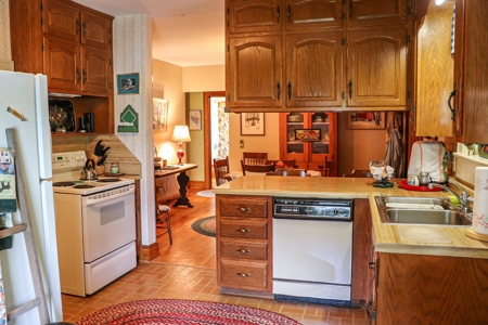 Beautiful Brick Home for Sale in Floyd VA! - image 6