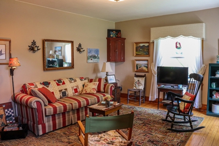 Beautiful Brick Home for Sale in Floyd VA! - image 12
