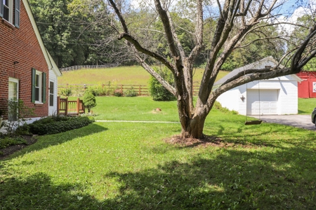 Beautiful Brick Home for Sale in Floyd VA! - image 27