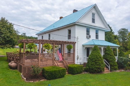 Stunning Farmhouse for Sale in Floyd VA! - image 2