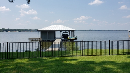 Waterfront Vacation Home For Sale On Lake Palestine, East Tx - image 35