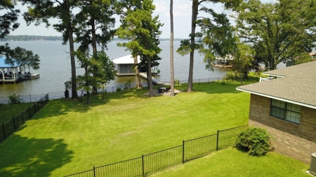 Waterfront Vacation Home For Sale On Lake Palestine, East Tx - image 45
