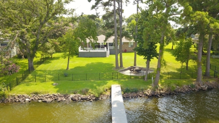 Waterfront Vacation Home For Sale On Lake Palestine, East Tx - image 48