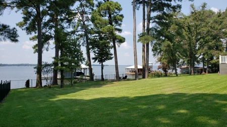 Waterfront Vacation Home For Sale On Lake Palestine, East Tx - image 33